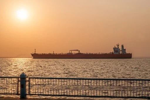 俄罗斯油轮安全认证遇阻 印度船级社抛出&amp;ldquo;橄榄枝&amp;rdquo;