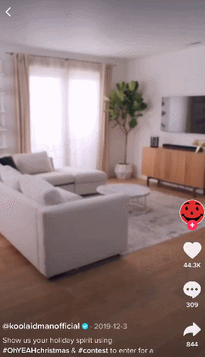 TikTok曝光量51亿,英国人买爆“粉色圣诞树”