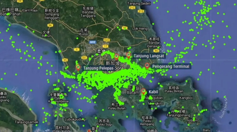新加坡港严重拥堵揭示全球供应链紧张：红海危机、极端天气与罢工风险推高运价