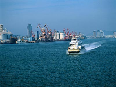 《中国港口》系列纪录片——探索中国港口的发展与贡献