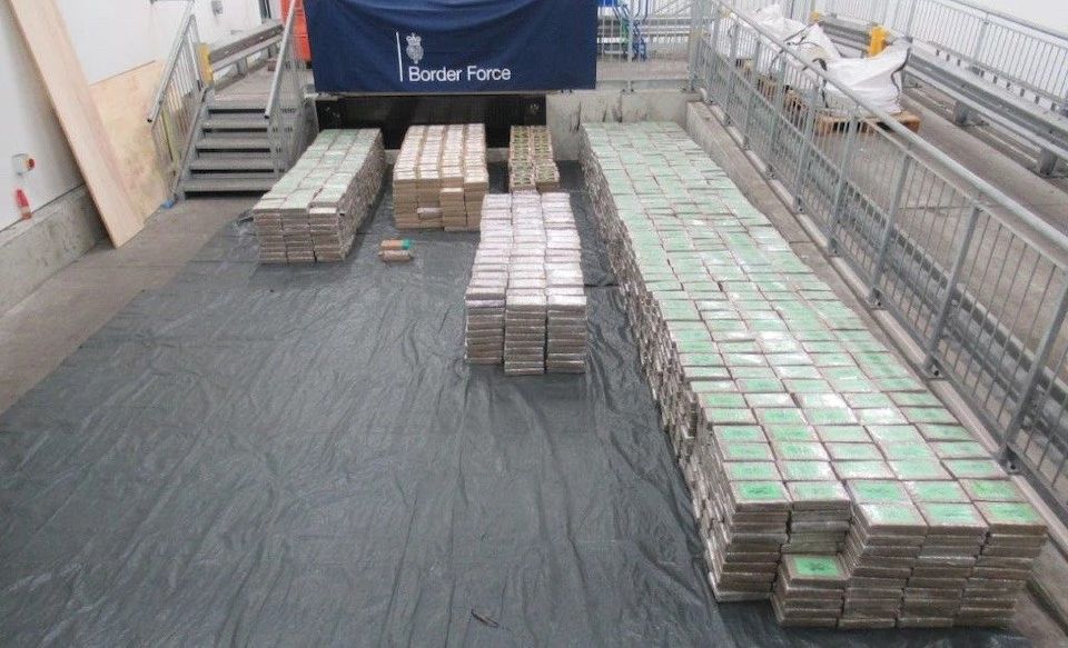 价值9亿！37个集装箱藏毒！2.4吨毒品被查获！